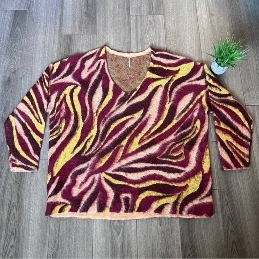 Free People Primrose Animal Tunic In Olive Combo Size Extra Large